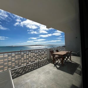 Second floor T2W with sea view